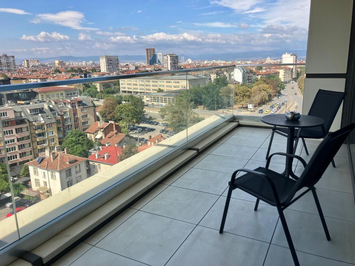 Apartment Point Grand